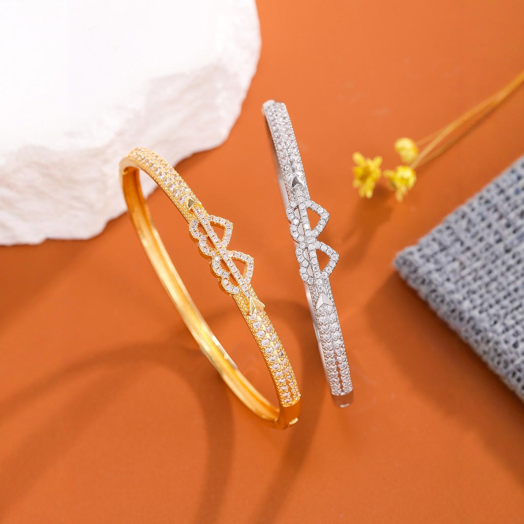 Micro-pave Full Of Zirconia Double Heart Bracelet For Women