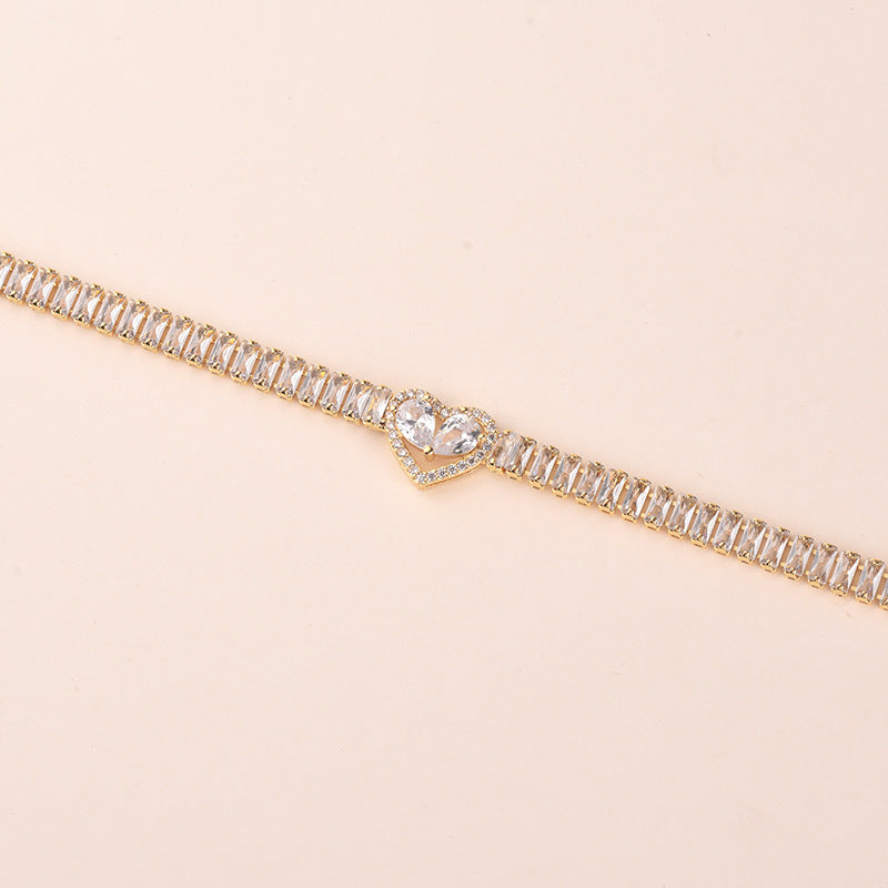 Golden Heart-Shaped Bracelet With Diamonds Light Luxury Handmade Love-Heart Design